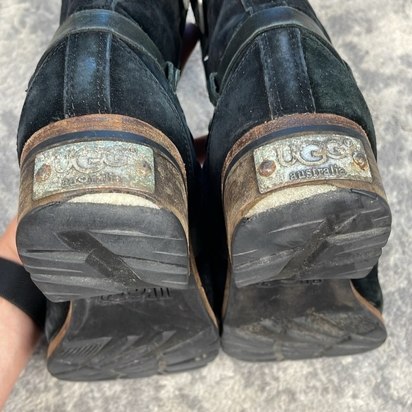 UGG Endell 5604 Black Suede Leather Shearling Ankle Harness Boot Distressed Sz 7 - Picture 14 of 14